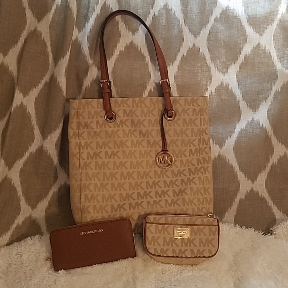 Nwot 3 piece Michael Kors